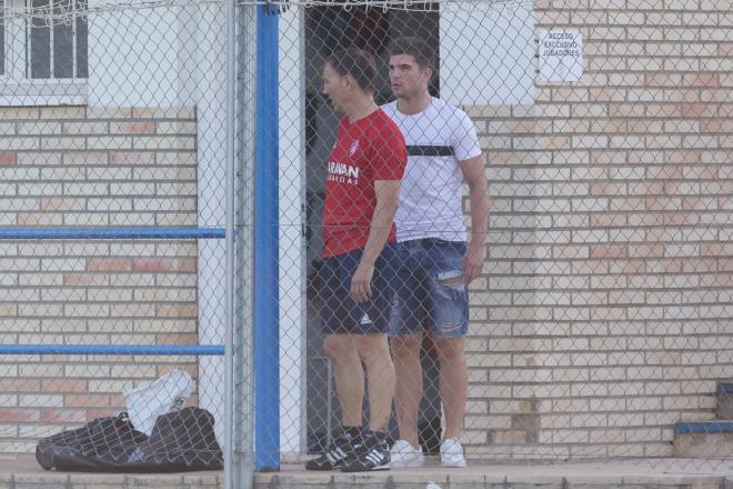 Raúl Guti vuelve a la Ciudad Deportiva por primera vez tras operarse (Foto: Daniel Marzo).