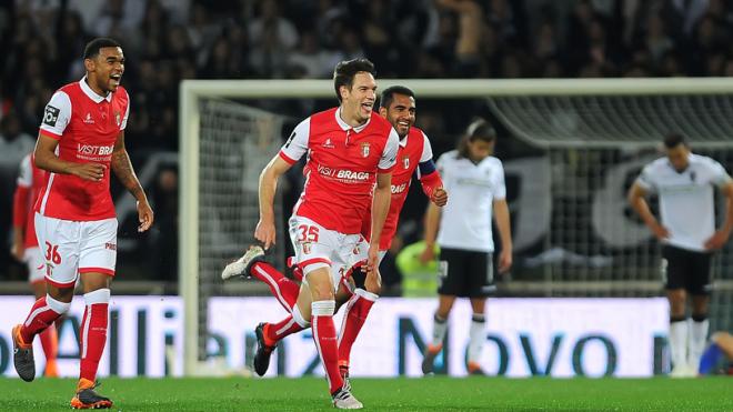 Nicola Vukcevic celebra un gol con el Sporting de Braga (SC Braga).
