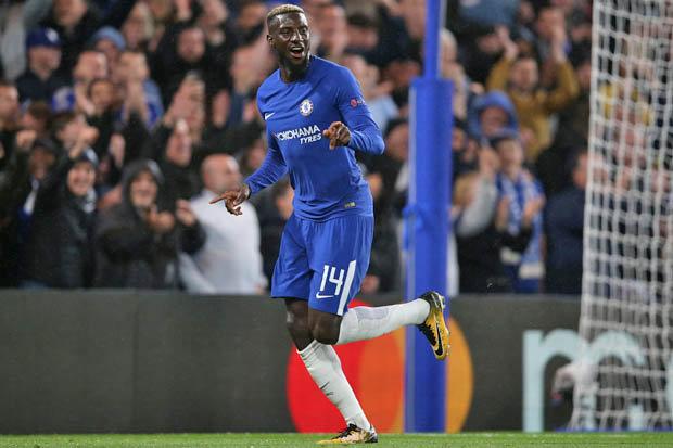 Bakayoko celebra un gol con el Chelsea