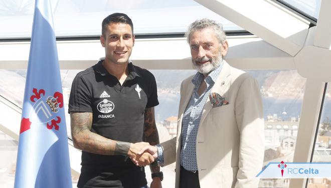 Mallo y Mouriño tras firmar su renovación de contrato (Foto: RCCV).