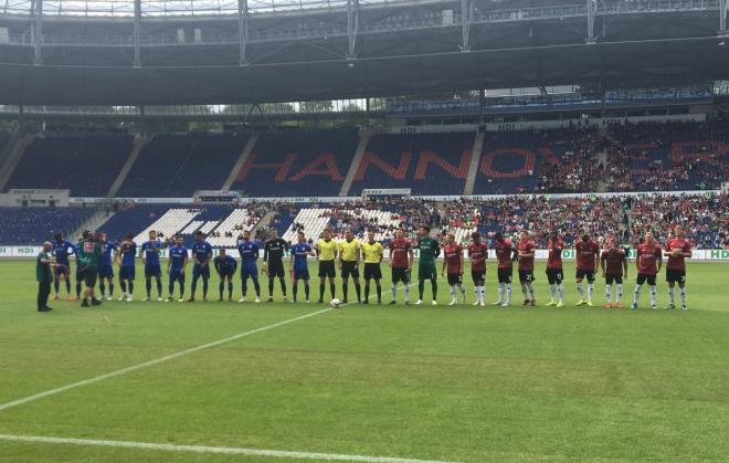 Onces del Hannover 96 y Athletic Club listos para el partido