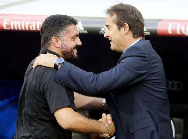 Lopetegui y Gattuso se saludan en la previa del Trofeo Santiago Bernabéu.