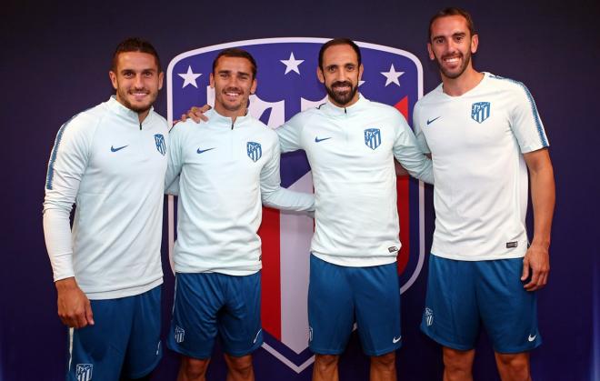 Koke, Griezmann, Juanfran y Godín, los capitanes del Atlético de Madrid (Foto: ATM).