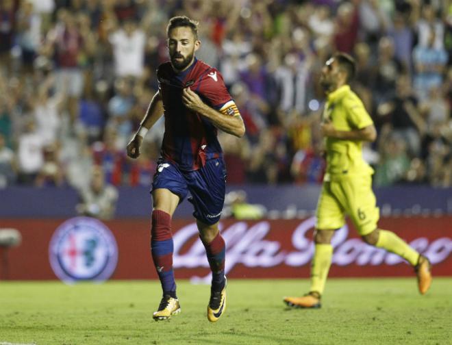 Morales firmó la victoria en el arranque ante el Villarreal de la pasada Liga (David González).