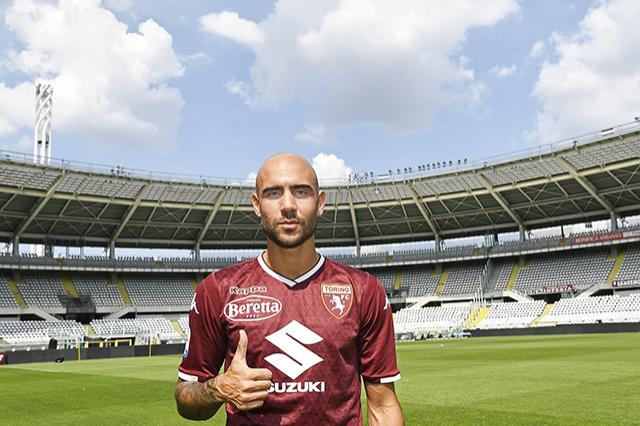 Zaza posa como jugador del Torino