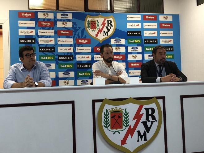 Pablo Machín, en la sala de prensa de Vallecas.