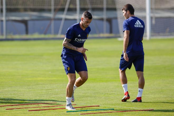 Álvaro Vázquez se ejercita en la Ciudad Deportiva (Foto: Daniel Marzo).