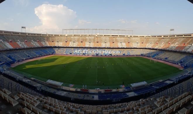 El Estadio Vicente Calderón, sin más de la mitad de los asientos en este mes de agosto.