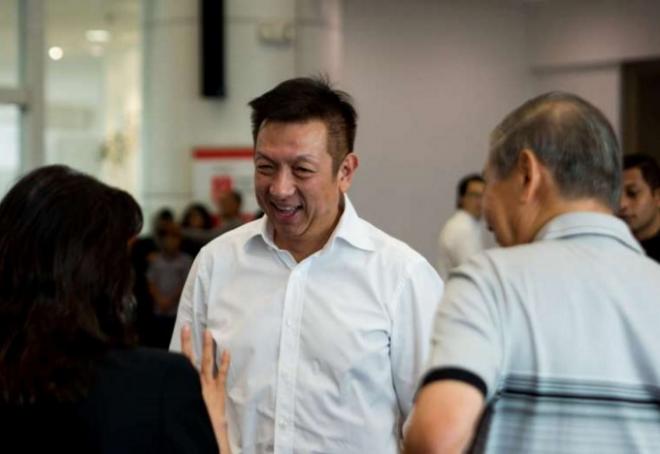 Peter Lim sonríe en un acto en Singapur.