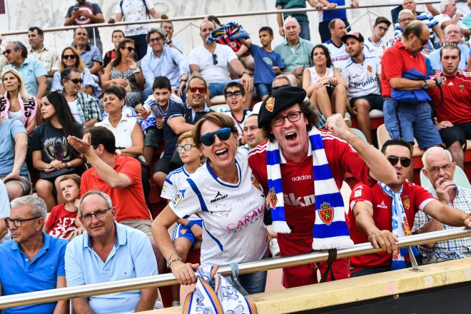 Aficionados del Real Zaragoza en Reus (Foto: Laia Solanellas).