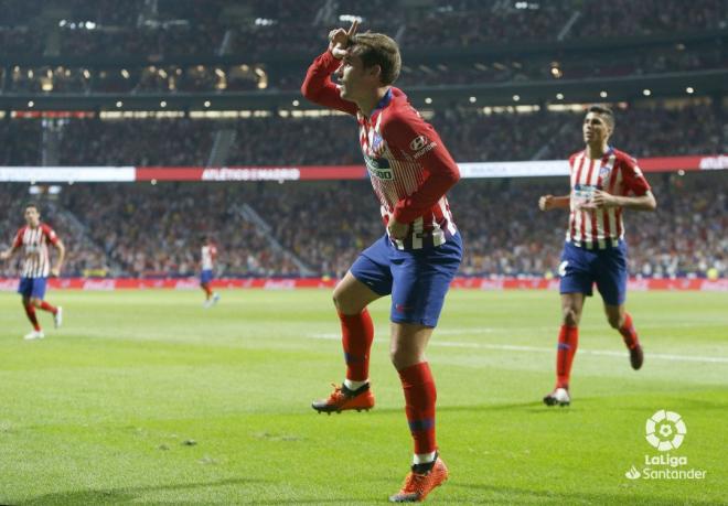 Griezmann celebra su gol ante el Rayo Vallecano (1-0), para el primer triunfo del Atlético de Madrid en esta temporada 2018/2019
