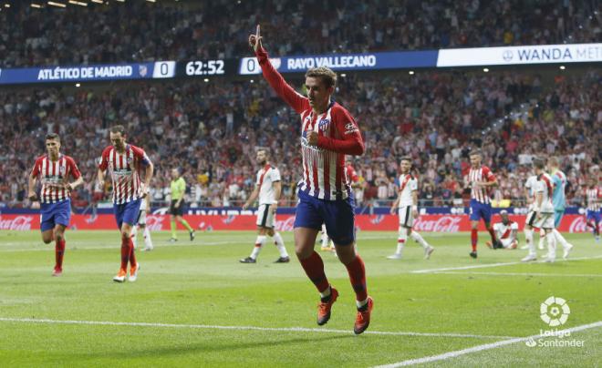 Griezmann festeja el único gol del partido en la victoria del Atlético ante el Rayo (Foto: LaLiga).