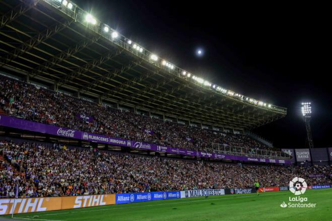Aspecto del Nuevo Estadio José Zorrilla en un partido.