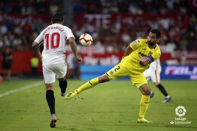 Mario Gaspar en el Sevilla-Villarreal (Foto: LaLiga).