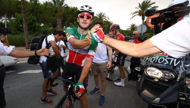 Elia Viviani, a su llegada a meta.