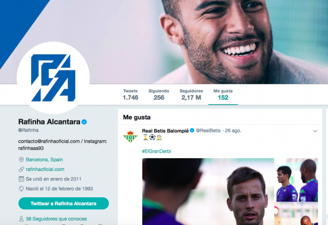 Rafinha da 'Me gusta' en Twitter a varias publicaciones del Betis.