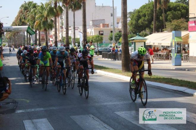Una imagen de la XXXIX Carrera Club Ciclista Los Palacios.