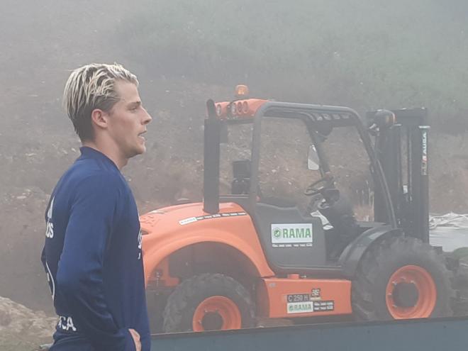 Mathias Jensen, en un entrenamiento con el Celta en A Madroa.