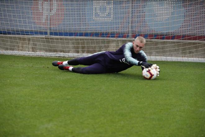 Cillessen, durante la sesión de este viernes (Foto: FCB).