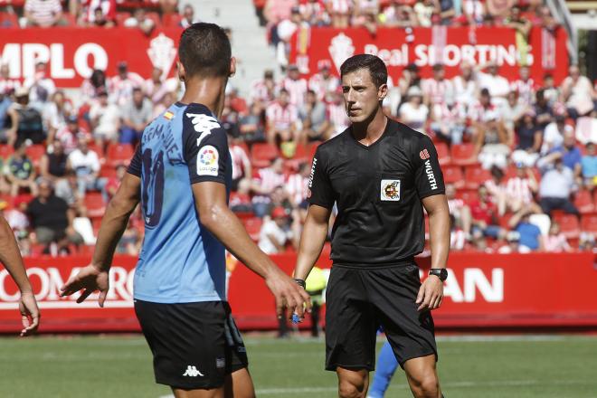 Soto Grado durante el Sporting-Extremadura.