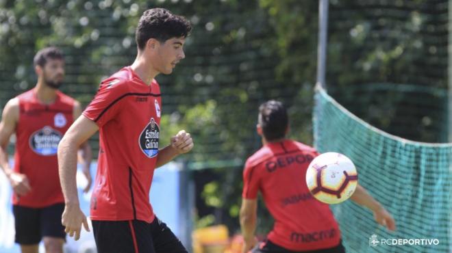 Carlos Fernández, durante su primer entrenamiento (Foto: RSG).