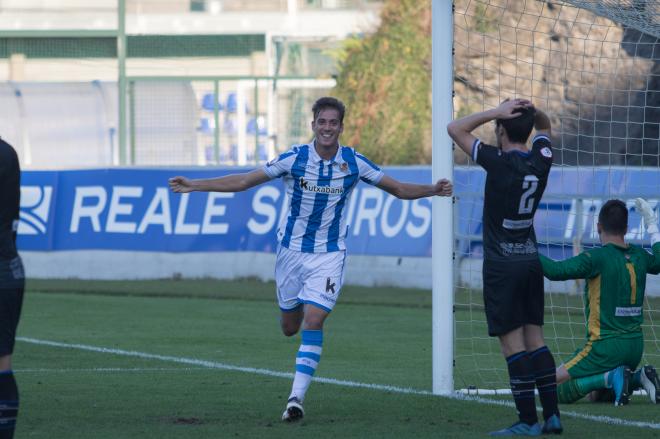 Celorrio celebrando su gol. (Foto: Karlos Aginaga).