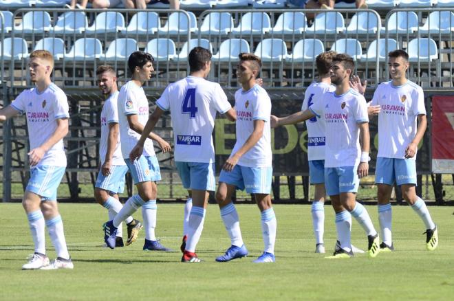 El Deportivo Aragón celebra el cuarto gol ante el Calamocha.