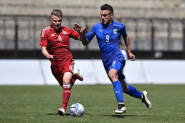 Mathias Jensen con la selección danesa ante Italia (Foto: Valerio Pennicino).