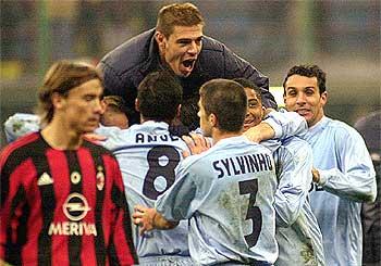 El Celta celebrando el triunfo en San Siro (Foto: EFE).