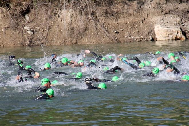 Triatlón en Canales en Sierra Nevada.