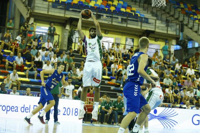 Dani Díez, ante el San Pablo Burgos (ACB PHOTO).