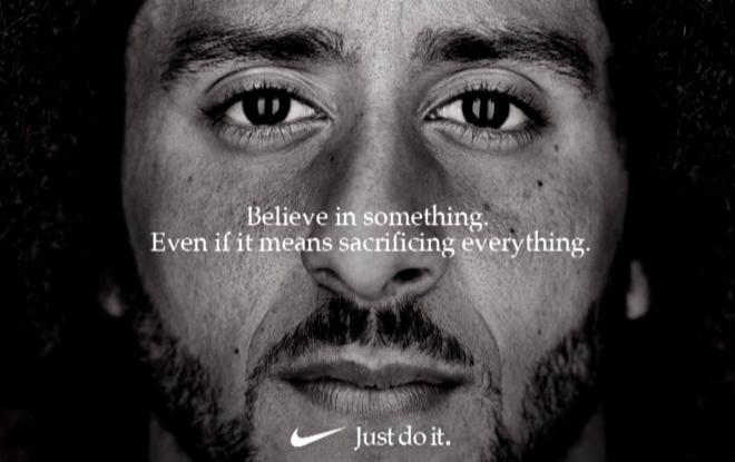 Imagen del anuncio de Colin Kaepernick para Nike que generó polémica en Estados Unidos.