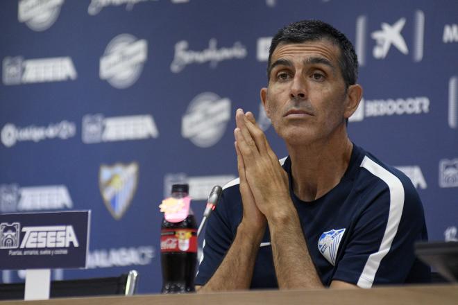 Muñiz, entrenador del Málaga CF, en rueda de prensa.