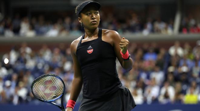 Naomi Osaka celebra un punto en la final del US Open femenino ante Serena Williams.