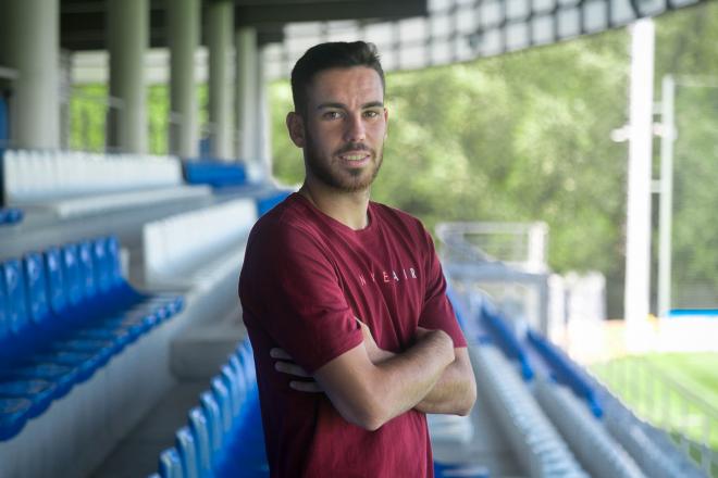 Edu Expósito, entrevistado por ElDesmarque en 'El Mundo del Fútbol' de Abegondo (Foto Iris Miquel).