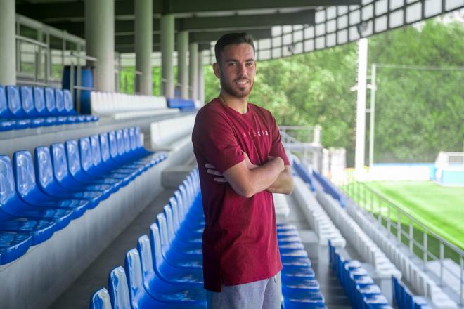 Edu Expósito, entrevistado por ElDesmarque en 'El Mundo del Fútbol' de Abegondo (Foto Iris Miquel).
