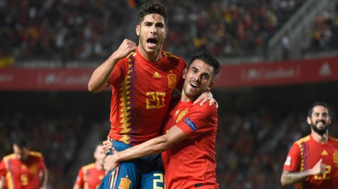 Marco Asensio celebra su gol con Dani Ceballos en el España-Croacia de la Nations League.