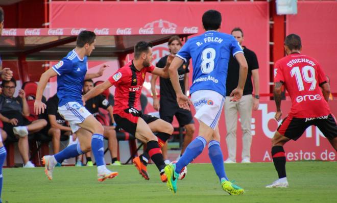 Javi Hernández y Folch en una acción del partido ante el Mallorca (Foto: RCDMallorca).