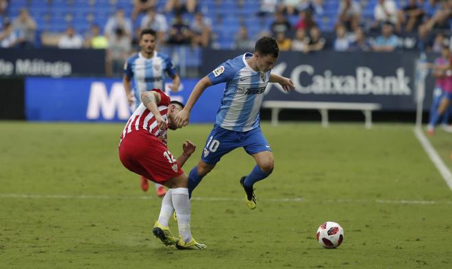 Juanpi, en un lance del partido ante el Almería.