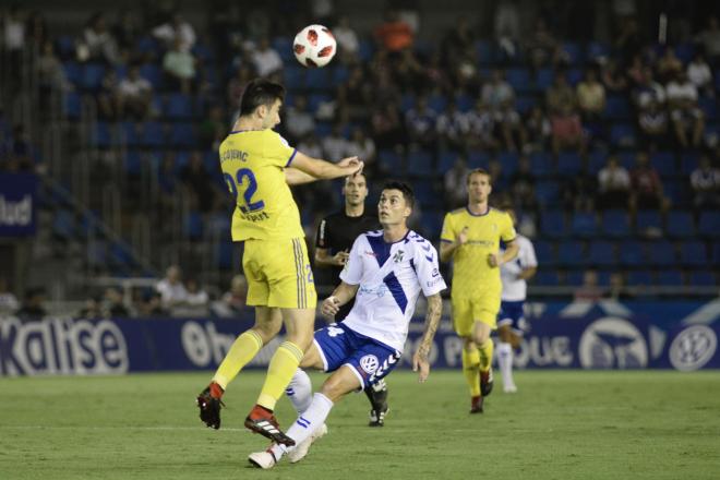 Kecojevic, durante el partido ante el Tenerife (Foto: Sandra Acosta).
