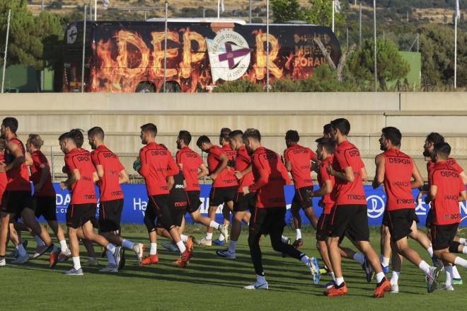 La plantilla del Deportivo se ejercita en Segovia antes de viajar a Alcorcón (Foto: RCD).