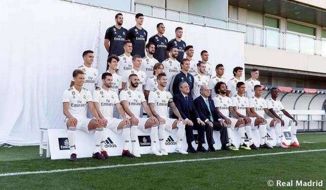 Foto oficial de la primera plantilla del Real Madrid (Foto: RMCF).