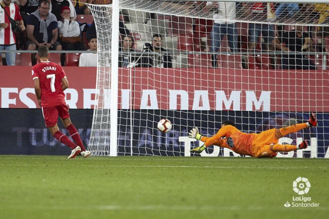 Momento del segundo gol de Stuani en el Girona-Celta de Montilivi (Foto: LaLiga.