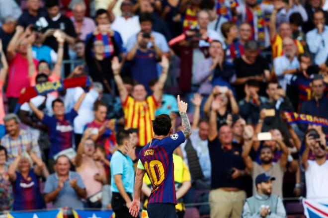 Messi celebra un gol en el Camp Nou ante el PSV.