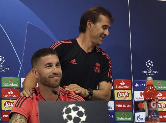 Lopetegui y Ramos, en una rueda de prensa previa.