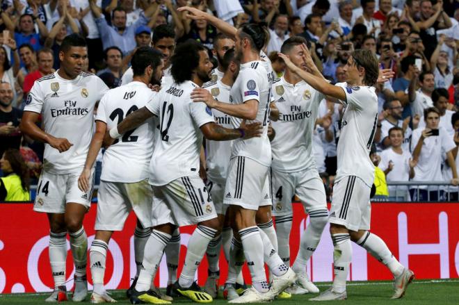 Los jugadores del Real Madrid celebran la victoria del equipo ante la Roma (Foto: UEFA).