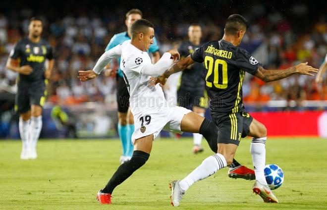 Rodrigo contra la Juventus (Foto: Valencia CF)