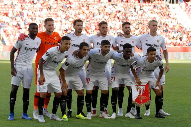 El once del Sevilla ante el Standard (Foto: Joaquín Corchero).