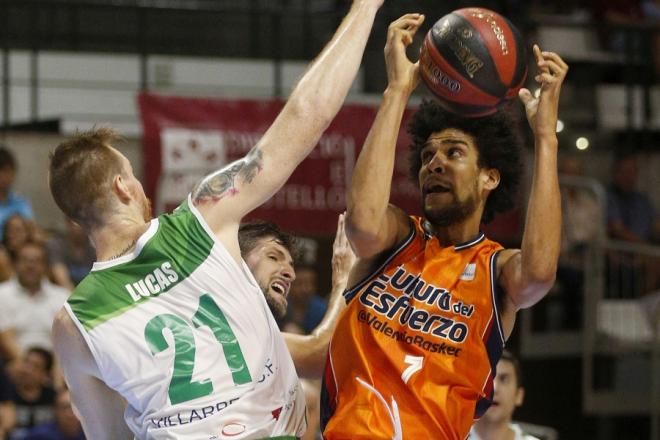 Labeyrie defiende los colores del Valencia Basket.