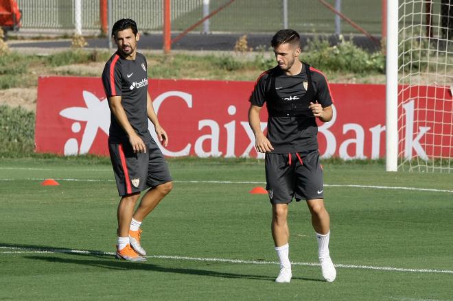 Nolito y Sarabia, entrenando con el Sevilla.